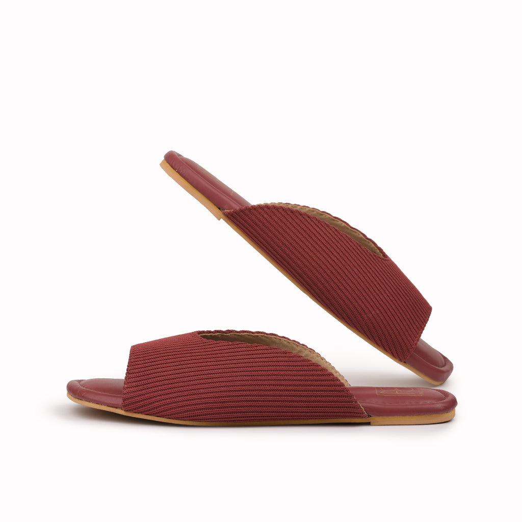 Closed toe best sale slippers for women