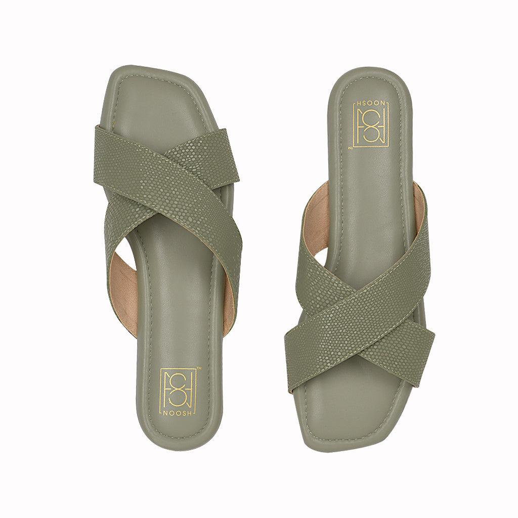 Women's criss store cross slippers