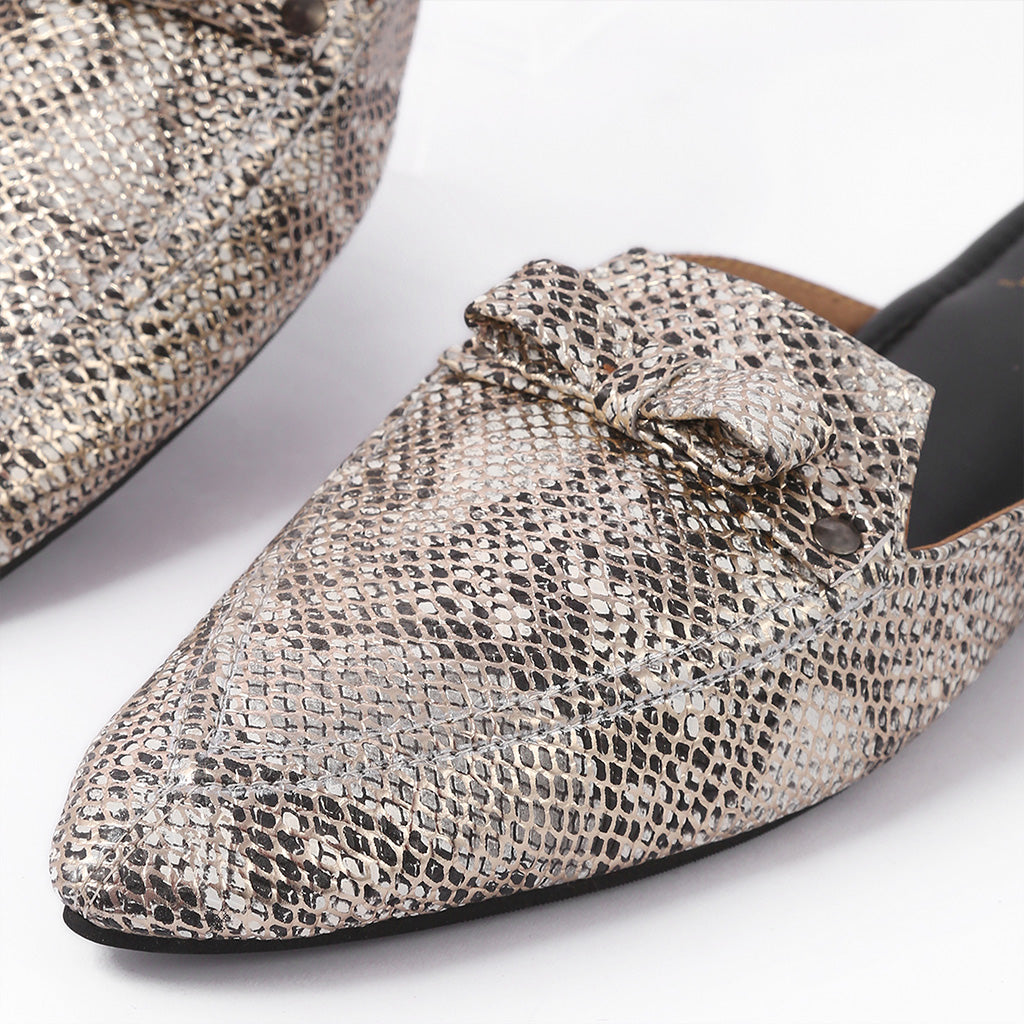 noosh-handcrafted-fashion-footwear-kooshcomfort-double-dual-cushion-comfort-comfortable-style-statement-metallic-embellished-pointed-mules-flats-vegan-leather-snake-skin-print-sustainable-wedding-wear-party-wear-online-shopping-permium-quality-comfort-style-heel-color-gold-rose-gold-black-silver-chic-luxury-organic-enviornment-friendly-indian-artisans-top-footwear-brands-best-brand